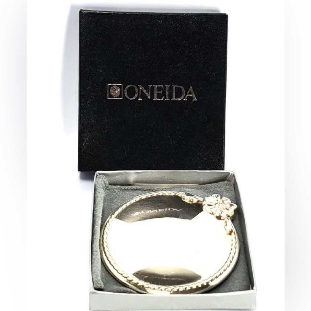 Oneida vintage silver plate compact mirror